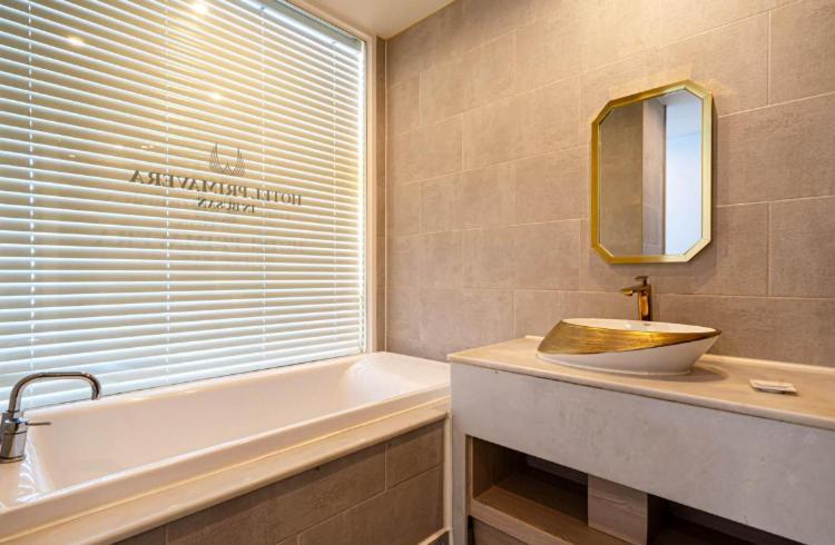 Gwangalli Hotel Primavera In Busan Eksteriør billede